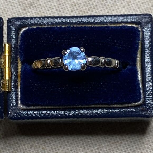 💛 14k White Gold Plated Blue CZ Minimalist Ring - Picture 1 of 6